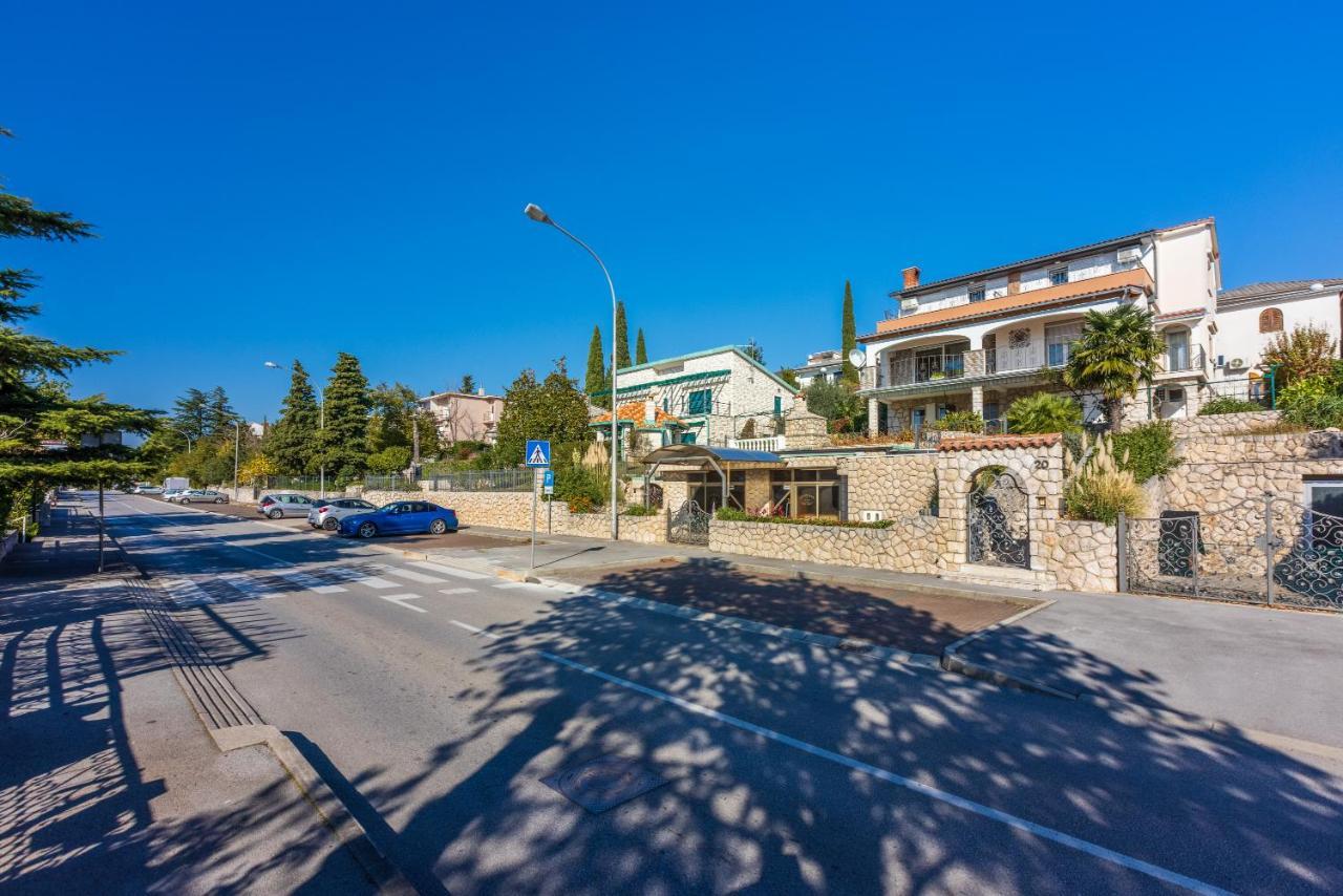 Apartman Ellen 3 Crikvenica Kültér fotó